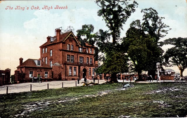 Historical colour postcard image shows the adjacent building on the left before rebuilding as a counter-service cafe at the front with small side room (faces w.c. block on its north side, with seafood stall open weekends only)