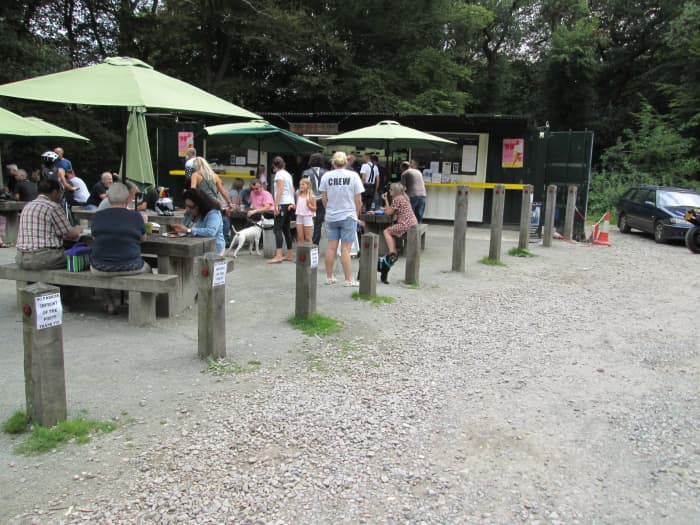 Enough choice of places. This was just before 1 pm. Come much later if you like but bring your own chairs. It can get crowded.