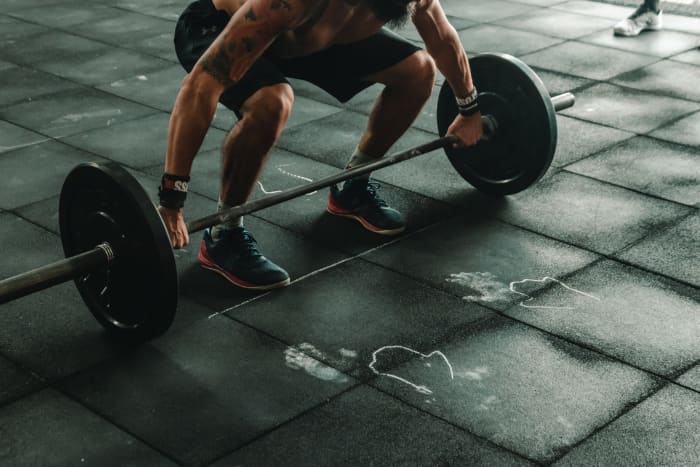 Weight lifting is a better form of exercise for ectomorphs trying to build muscle than cardio-centric workouts.