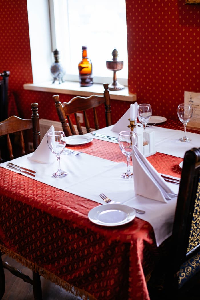 I love the idea of combining red and white for an Aries kitchen or dining room. I suggest adding a red tablecloth and white table settings.