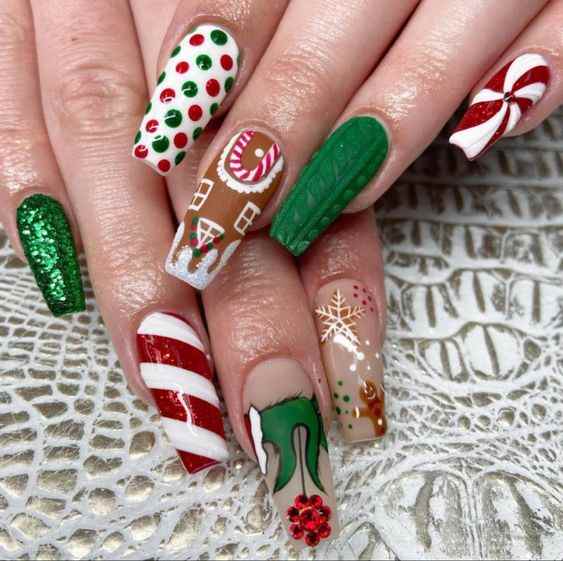 diy-christmas-nail-designs