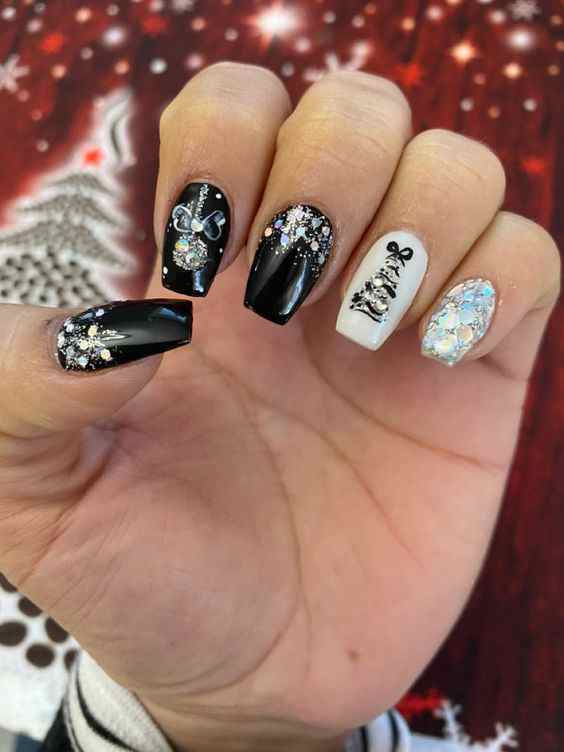 diy-christmas-nail-designs