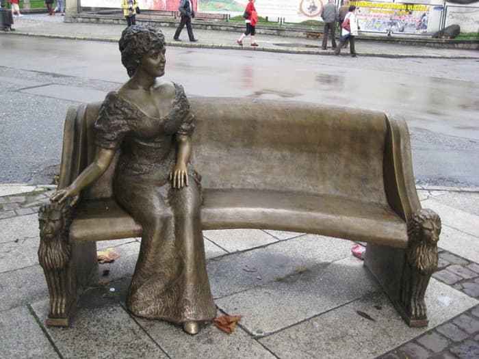 The memorial to Daisy, Princess of Pless in Pszczyna, modern day Poland.