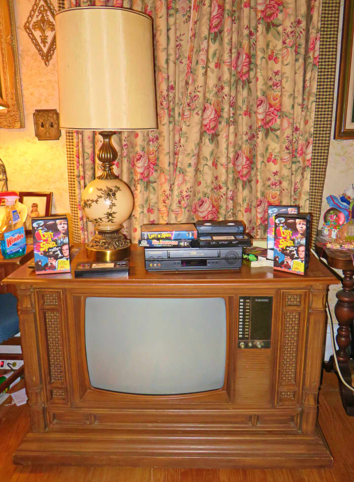 Still Looking Great and made in the Late 1970s early 1980s Curtis Mathes Color Console H2508ME, Chassis C85-1, RCA Picture Tube 25VGTP22,1975-1983