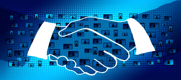DAOs are self-governing organizations that do not have a CEO or president. DAO is run by code that was agreed upon by the people who founded it.