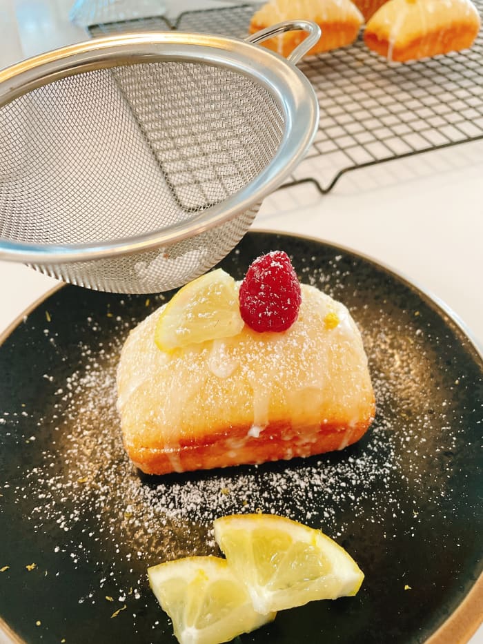 I also like to sprinkle some powdered sugar before serving. I hope you have a great time making this delicious dessert!