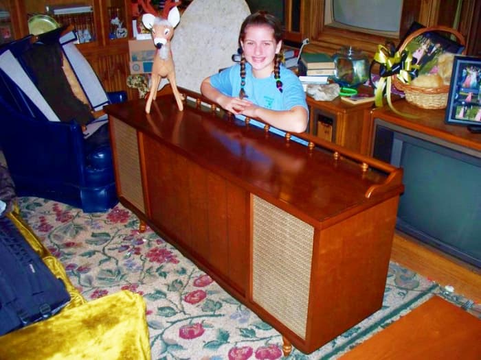 This Curtis Mathes Stereo Model # 40M653 Has Been with Us for Many Years. This photo was taken November 19, 2010. That is my very happy youngest Daughter Charis.