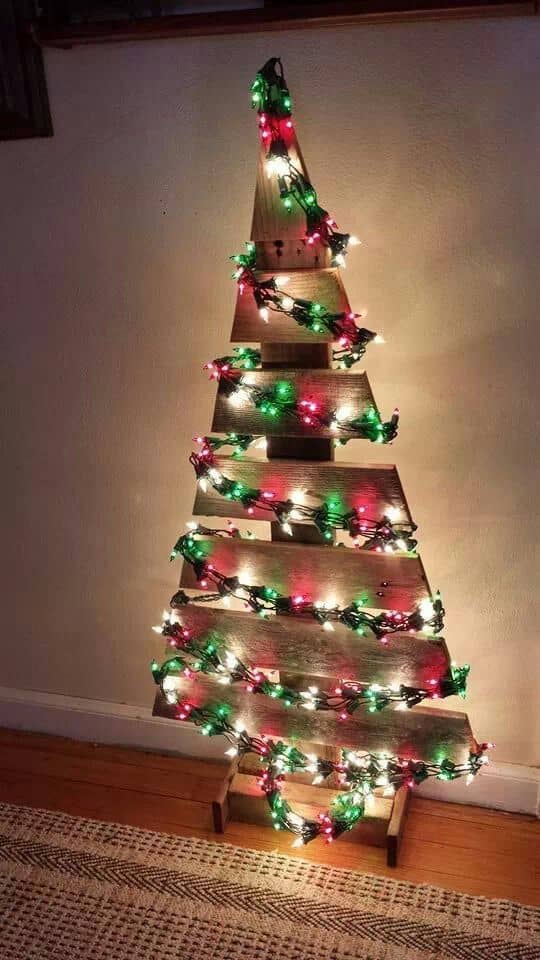 75+ Creative DIY Pallet Christmas Tree Ideas (Easy To Make!) - HubPages