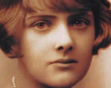 “Happiness is not a possession to be prized, it is a quality of thought, a state of mind.” ― Daphne du Maurier