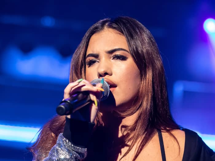 Mabel has revealed that social media comments made her want to quit music. The 23-year-old singer, who is the daughter of Neneh Cherry and Massive Attack's 3D, made the admission during an interview with Dazed magazine.