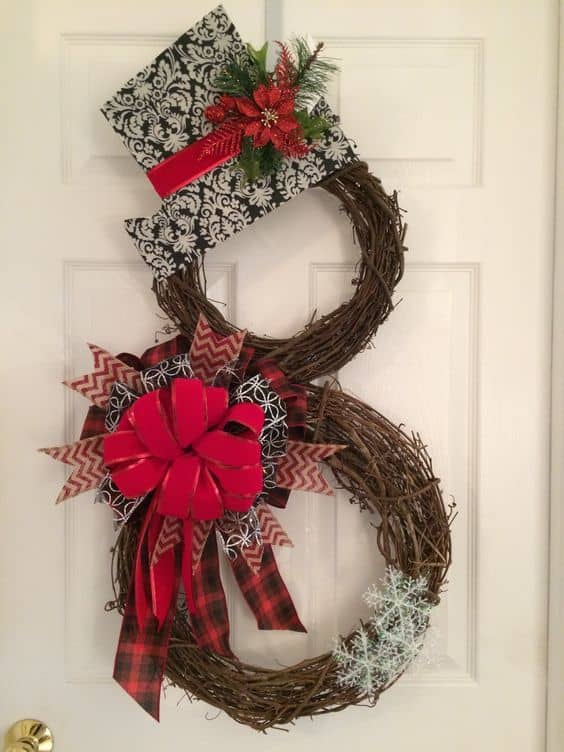 50+ DIY Dollar Store Grapevine Snowman Wreath Ideas - Holidappy