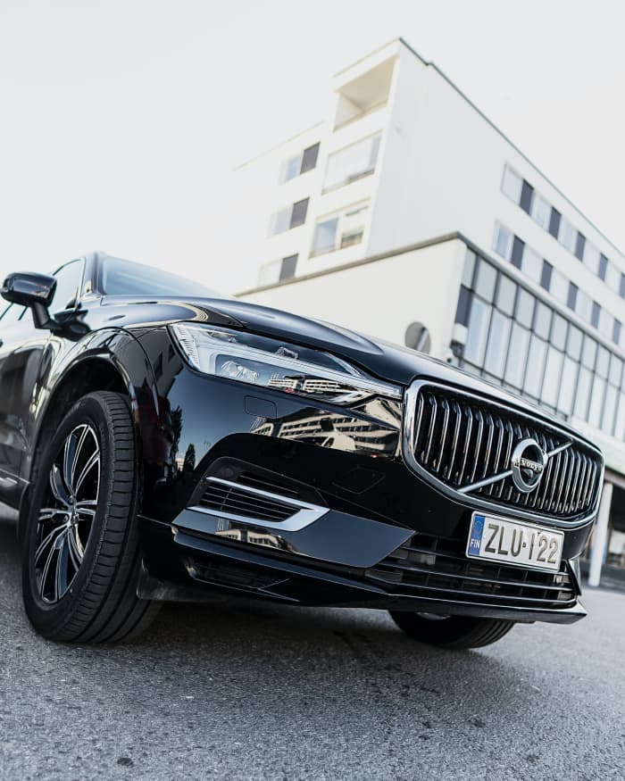 Wyndham resorts use the enticement of winning a new car to lure people into time-share presentations. This is a form of 'bait and switch.'