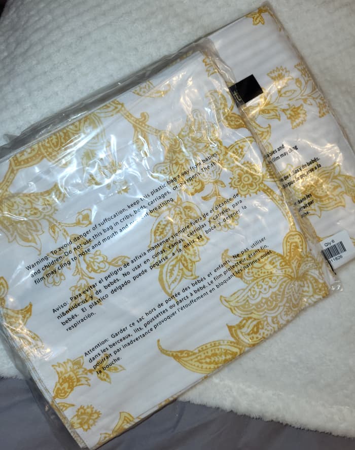 These beauties are still in the bag as they are earmarked for an engagement party. gift. If you look carefully, you can see the striped pattern on the bottom package. They are thick, beautiful napkins.