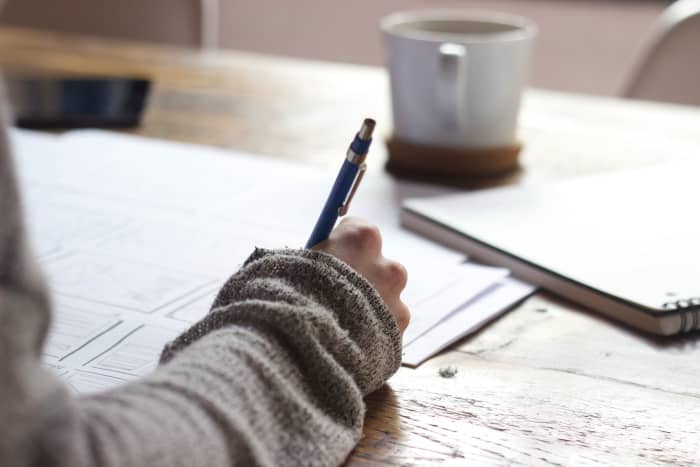 With the right strategies, you can squeeze making a quality, innovative portfolio into your busy schedule as an administrative assistant.