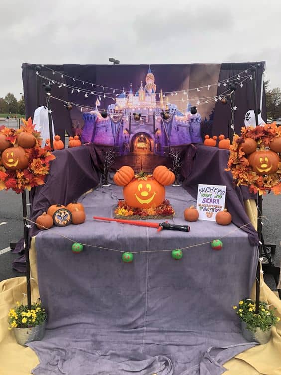 75+ Awesome Trunk-Or-Treat Ideas for Cars - Holidappy