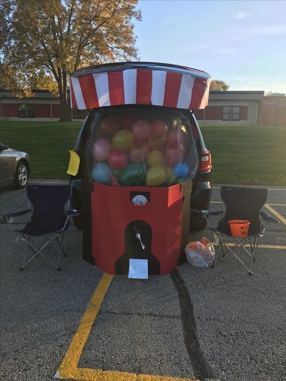 75+ Awesome Trunk-Or-Treat Ideas for Cars - Holidappy