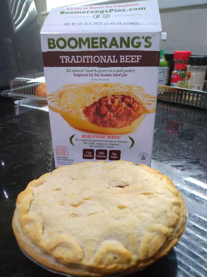 Review of Boomerang's Traditional Beef (Pot Pie) Delishably
