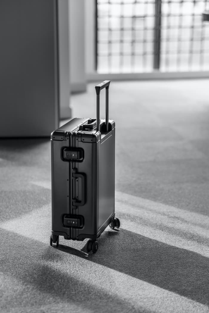 Make your special lady’s luggage easy to spot after a long flight with tags that are personalized especially for her.
