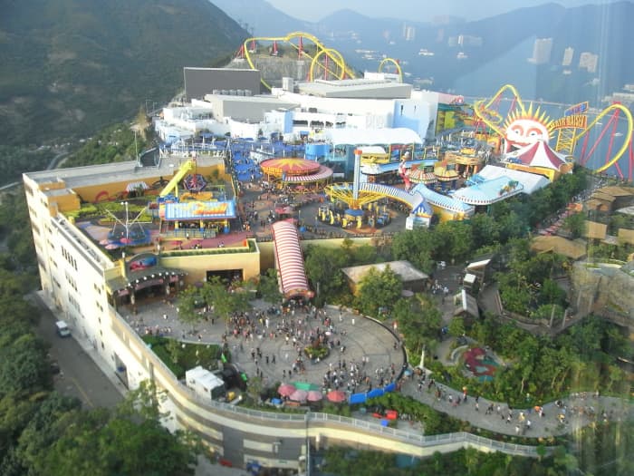 Polar Adventure and Thrill Mountain areas.