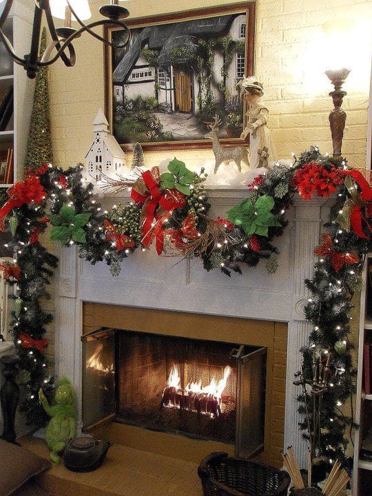 35+ Stunning Christmas Mantel Decorations for 2022 - HubPages