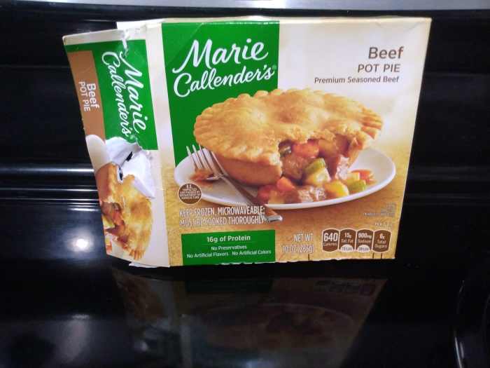 Review of Marie Callender's Beef Pot Pie Delishably