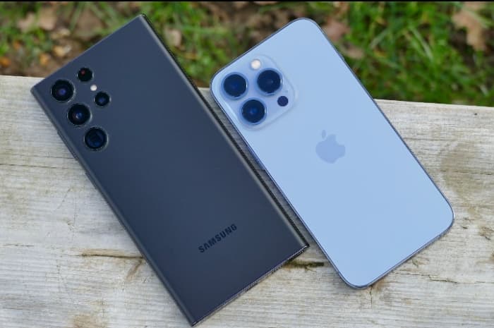 The iPhone 13 pro max really held its own against its bigger, bossier rival: the Samsung Galaxy S22 Ultra