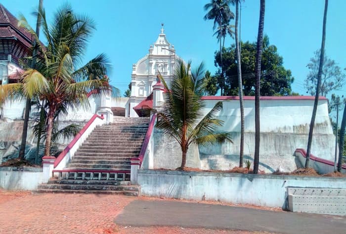 Kadamattom Church, situated close to Kolenchery town near Muvattupuzha, Earnakulam District in the Southern state of Kerala, India, is one of the ancient churches in India, dating back to the 9th Century AD.