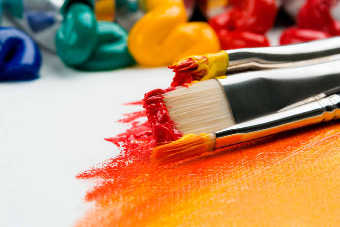 Lots of unknown facts and tips can cause plenty of frustration making beginners think twice about letting their creativity shine through the strokes of the brush.
