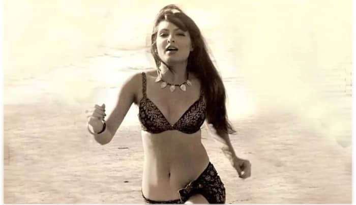 Parveen Babi single-handedly transformed the image of the Bollywood heroine from chastely, overweight meek women to anglicized accents, westernized attires, and well-sculpted bodies that would remain the defacto standard of the industry.