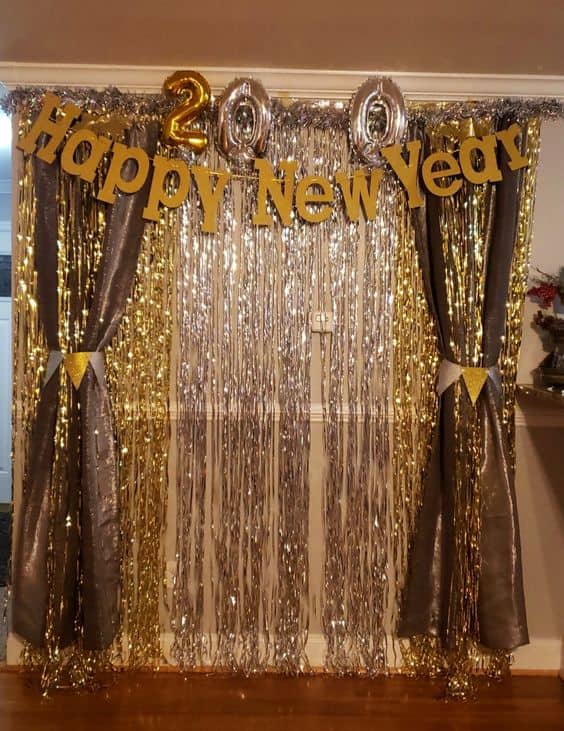 30+ Sparkly New Years Party Backdrop Ideas for 2023 - HubPages