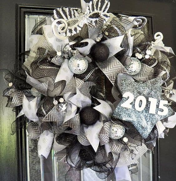 50+ Amazing DIY New Years Eve Wreath Ideas for 2024 - HubPages