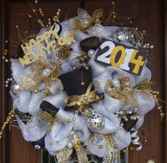 50+ Amazing DIY New Years Eve Wreath Ideas for 2024 - HubPages