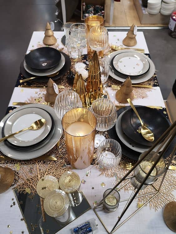 50+ Elegantly Stylish New Years Eve Table Setting Ideas - HubPages