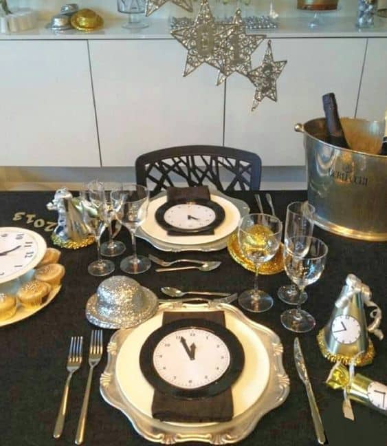 50 Elegantly Stylish New Years Eve Table Setting Ideas Hubpages 