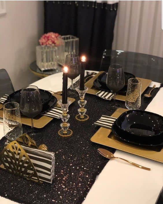 50 Elegantly Stylish New Years Eve Table Setting Ideas Hubpages 