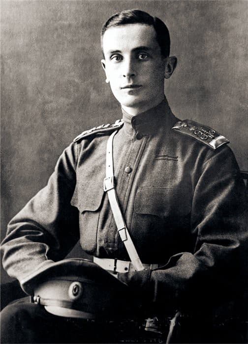 Felix Yusupov, husband of Princess Irina Aleksandrovna Romanova, the Tsar’s niece, 1914