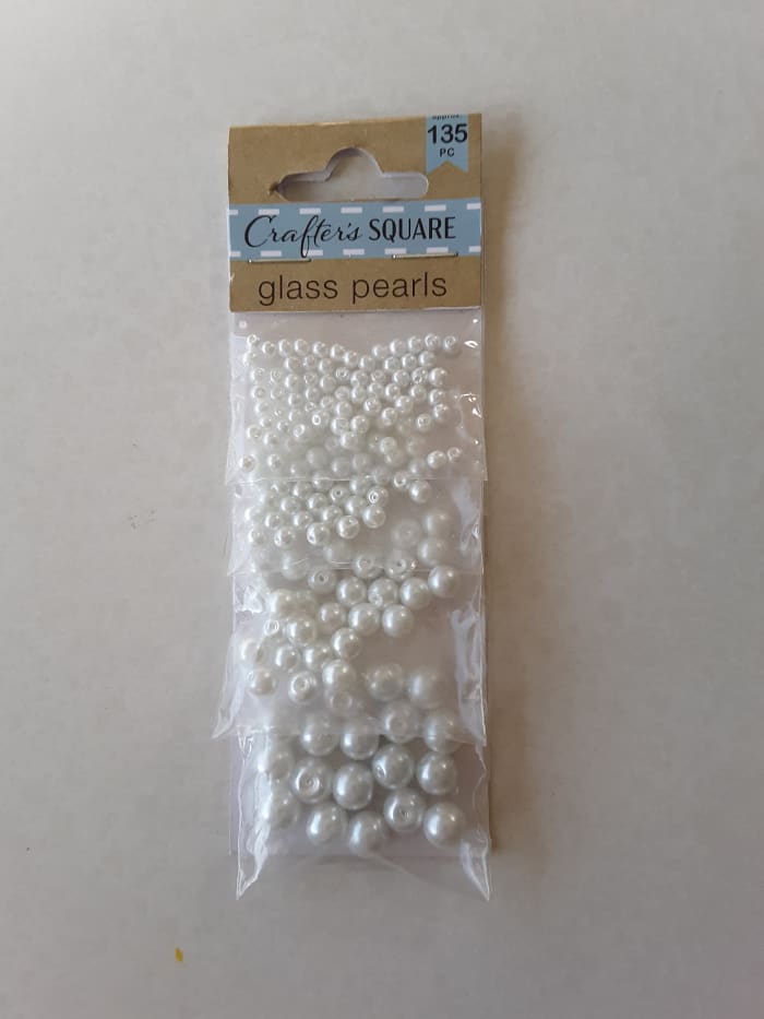These beads can be found at a dollar tree. If you use small colored bead, it will not be necessary to paint it.