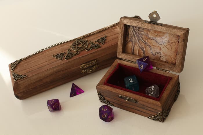 How to Use Dice for Divination - HubPages