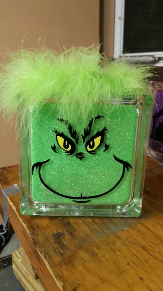 35+ Fun DIY Grinch Centerpiece Ideas for a Whimsical Christmas HubPages