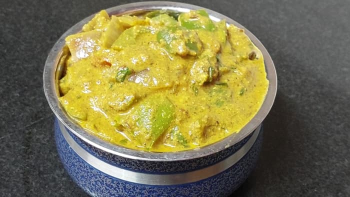 Tasty and flavorful capsicum masala is ready to serve. Serve hot with chapati, roti, phulka or dosa and enjoy.