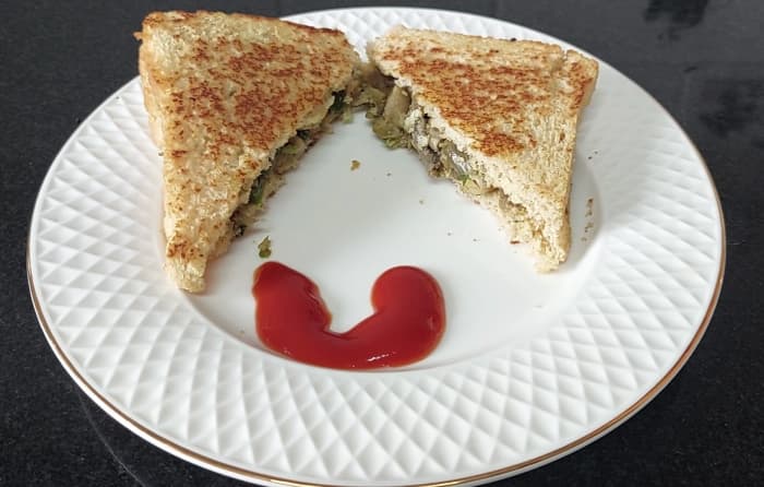 Tasty and healthy mushroom sandwich is ready to serve. Serve hot with tomato ketchup or any other dip and enjoy.