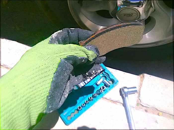 Why Does My Car Make a Grinding Noise When I Brake? AxleAddict