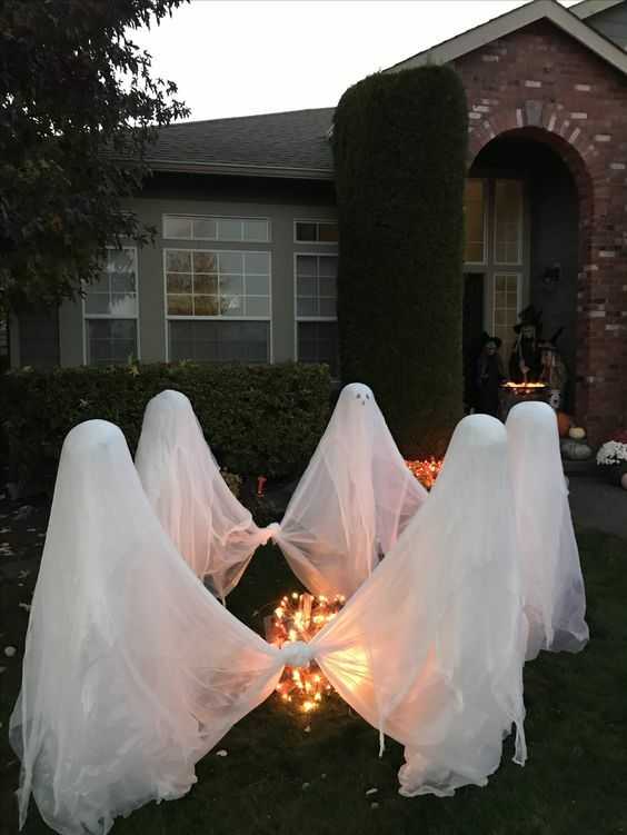 50+ Spooktastic Outdoor Halloween Decorations to Make - HubPages