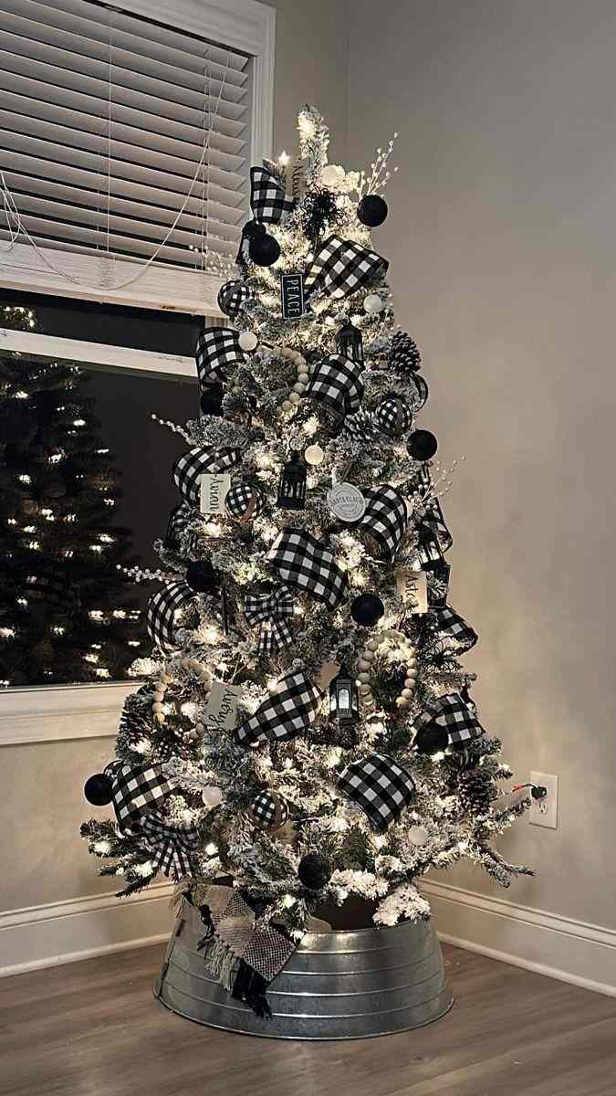 gorgeous-christmas-tree-decorations-that-youll-love