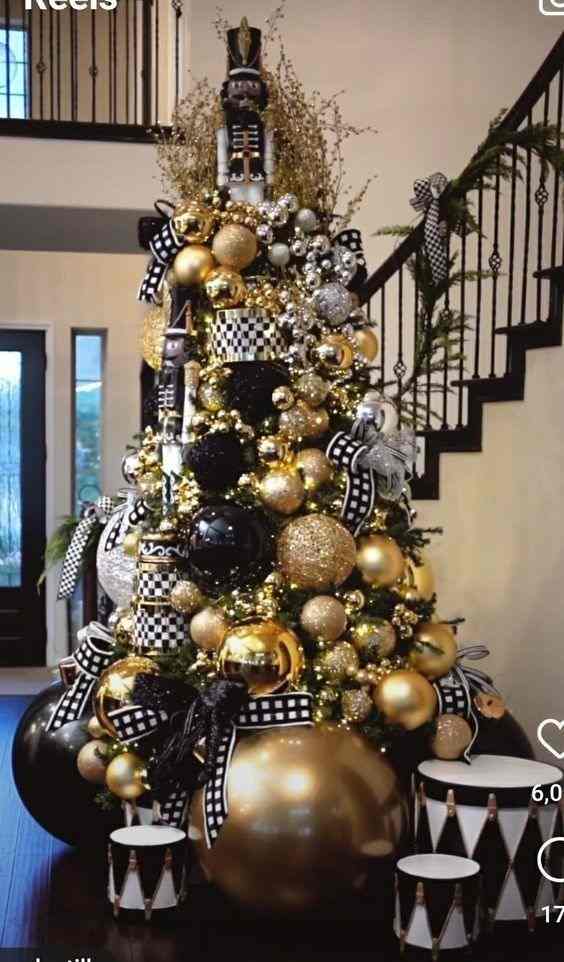 gorgeous-christmas-tree-decorations-that-youll-love