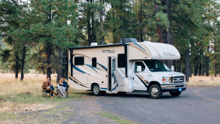 Is Full-Time RV Living the Best Choice for You? (Pros and Cons) - HubPages