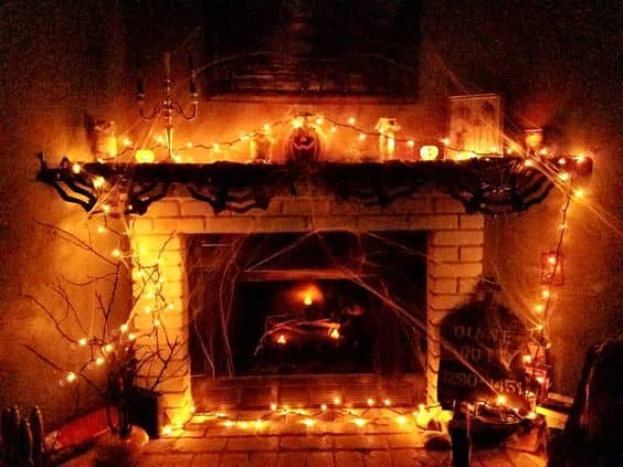 50+ Haunting Halloween Mantle Decor Ideas for a Spooky Yet Fun Vibe ...