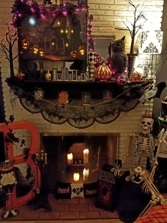 50+ Haunting Halloween Mantle Decor Ideas for a Spooky Yet Fun Vibe ...