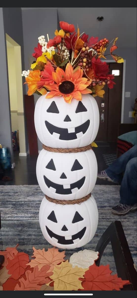 65+ Amazing Thanksgiving Porch Decorations for a Happy Fall - HubPages