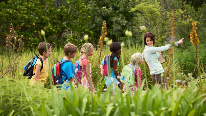 This guide will help you plan a successful field trip for your class.